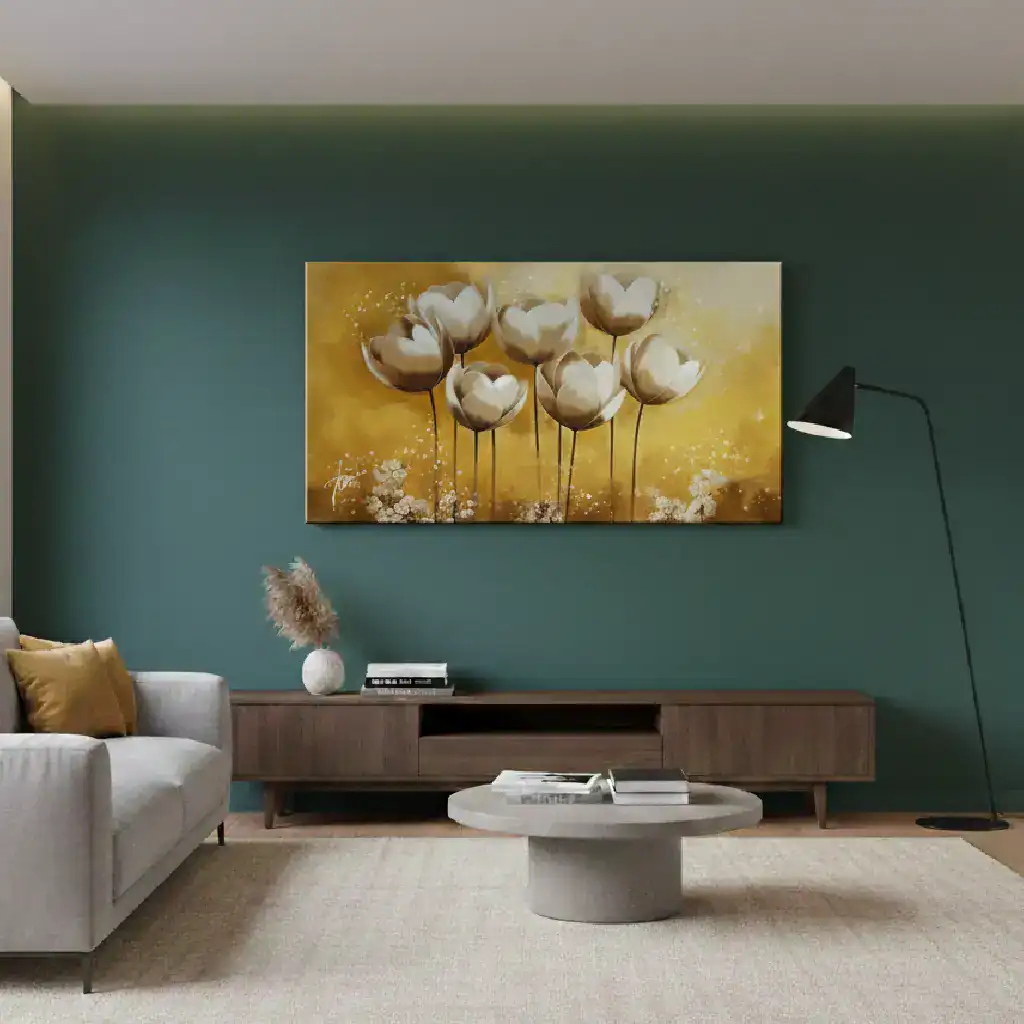 salotto moderno con parete verde petrolio quadro tulipani oro