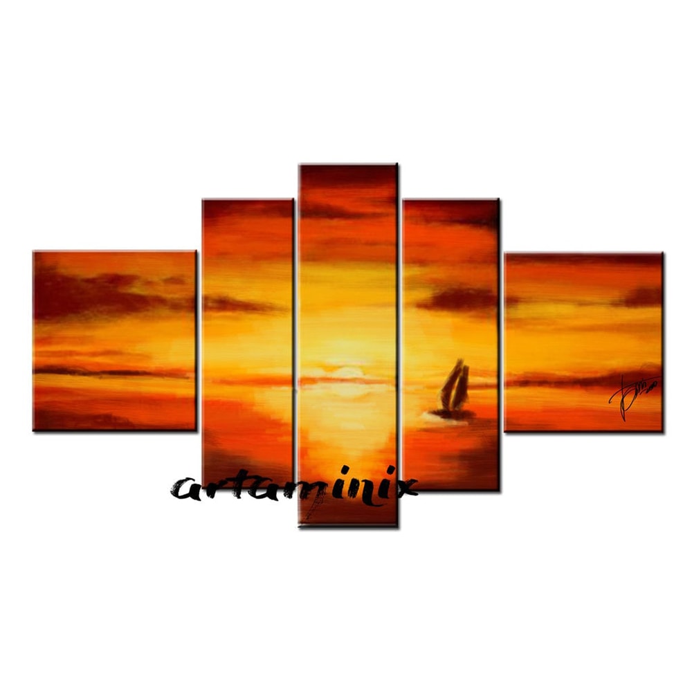 astratto tramonto arancione con barca a vela