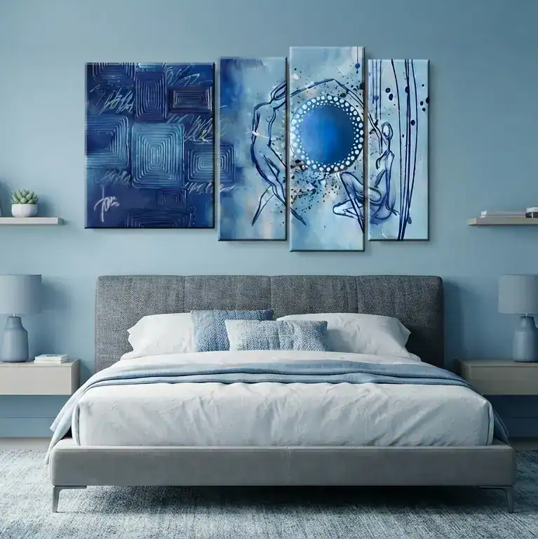 camera da letto azzurra con quadro dipinto a mano insieme nel blu