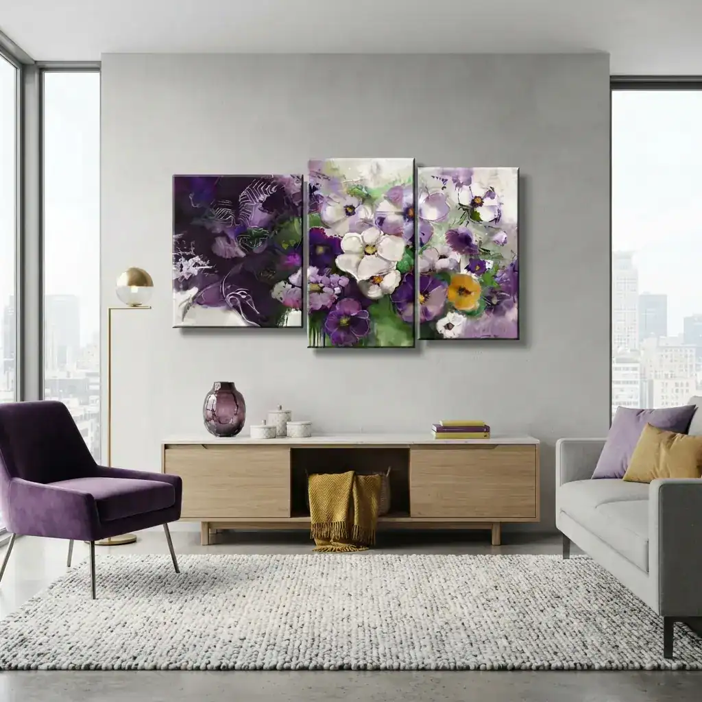quadro dipinto a mano con fiori astratti in un salotto moderno grigio viola e richiami noce chiaro